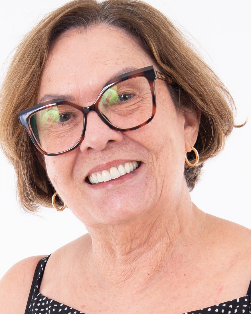 Prof. Dra. Iracema Mattos Paranhos Calderon